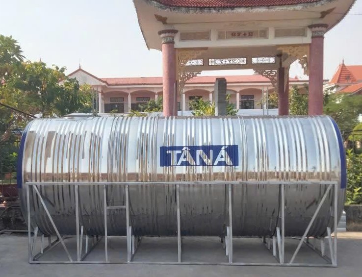 Yêu cầu nền đặt bồn inox 9000L ngang và chân bồn đúng model